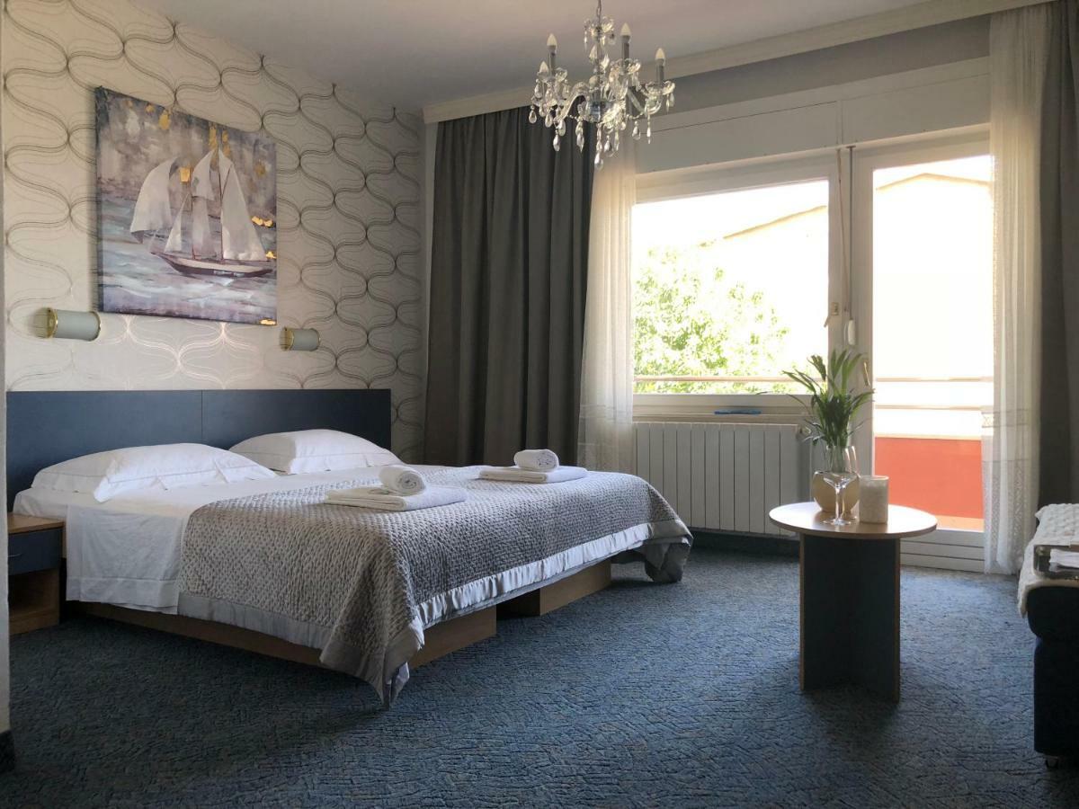 Rooms Ana Stobreč Εξωτερικό φωτογραφία